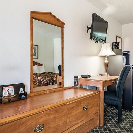 Americas Best Value Inn Paris Zewnętrze zdjęcie